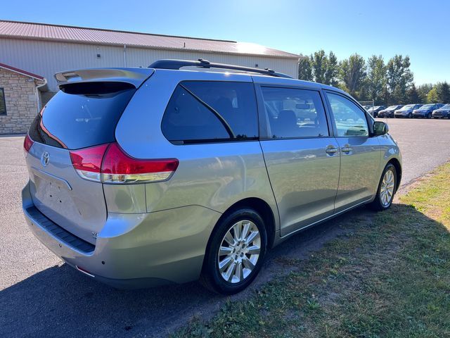 2014 Toyota Sienna XLE