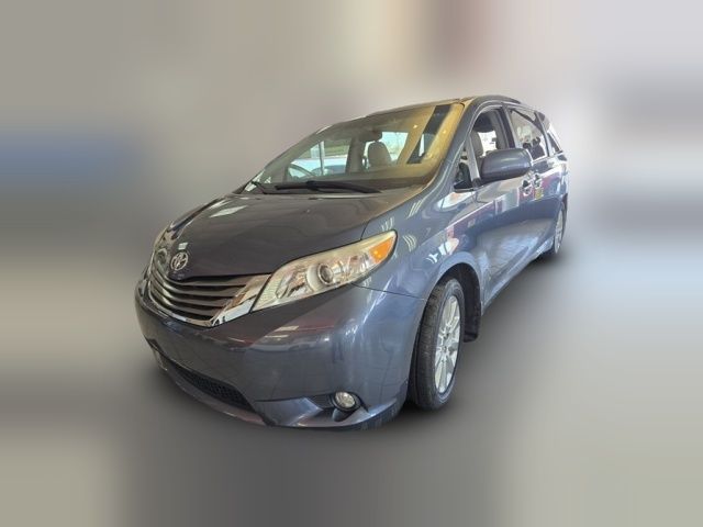 2014 Toyota Sienna XLE