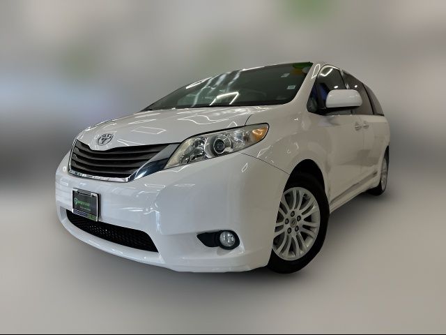 2014 Toyota Sienna 