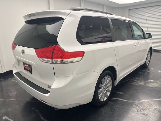 2014 Toyota Sienna XLE