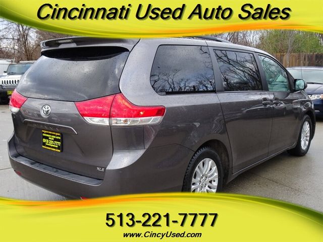 2014 Toyota Sienna 