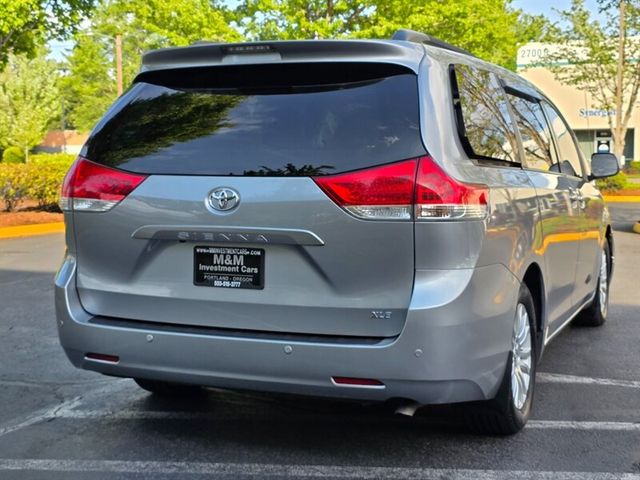 2014 Toyota Sienna 