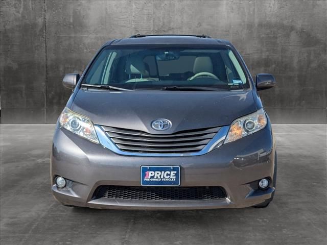 2014 Toyota Sienna XLE