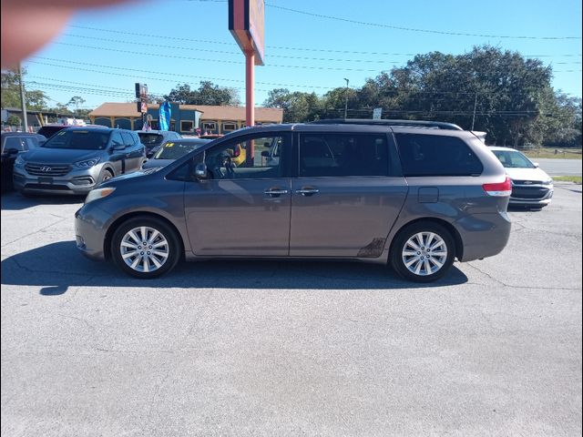 2014 Toyota Sienna 