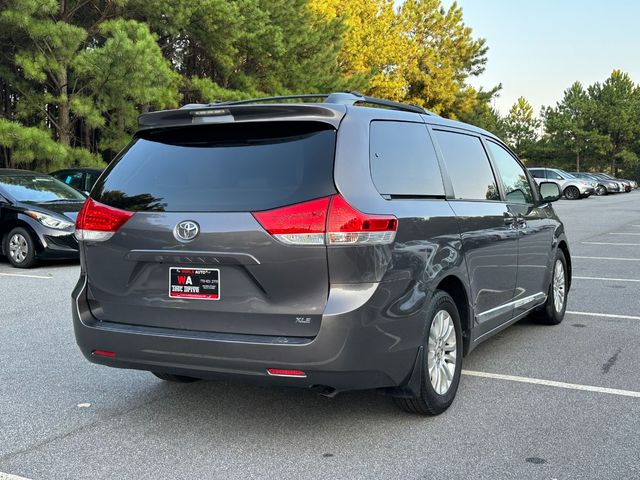 2014 Toyota Sienna 