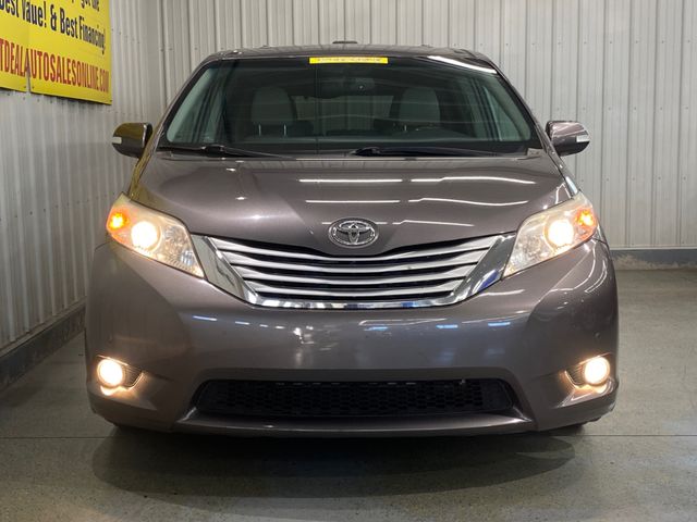 2014 Toyota Sienna 