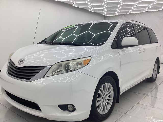 2014 Toyota Sienna 