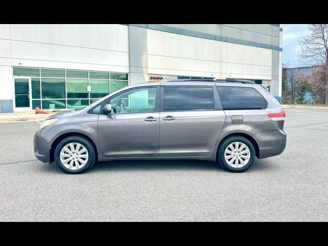 2014 Toyota Sienna XLE