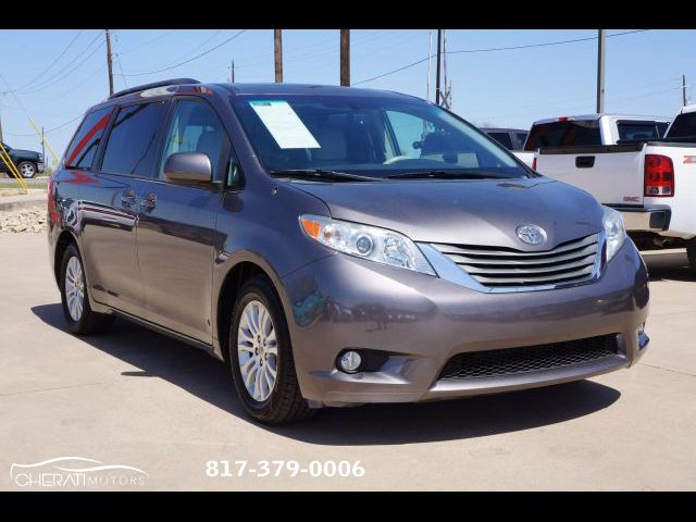2014 Toyota Sienna XLE