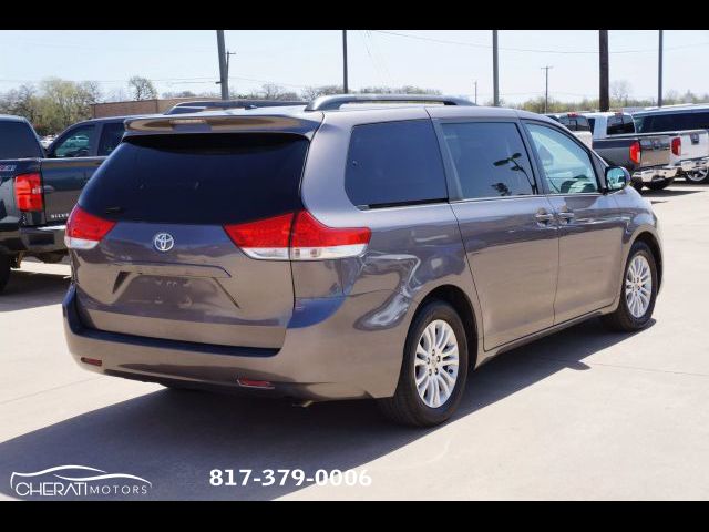 2014 Toyota Sienna XLE