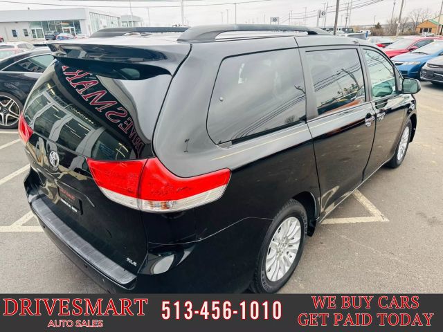 2014 Toyota Sienna XLE