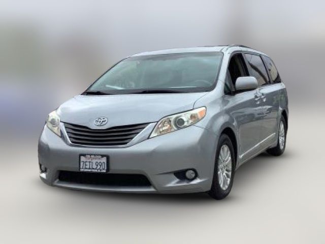 2014 Toyota Sienna XLE