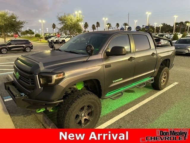 2014 Toyota Tundra SR5