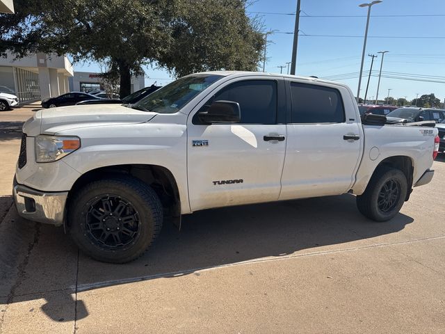 2014 Toyota Tundra SR5