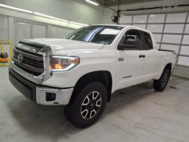 2014 Toyota Tundra SR5