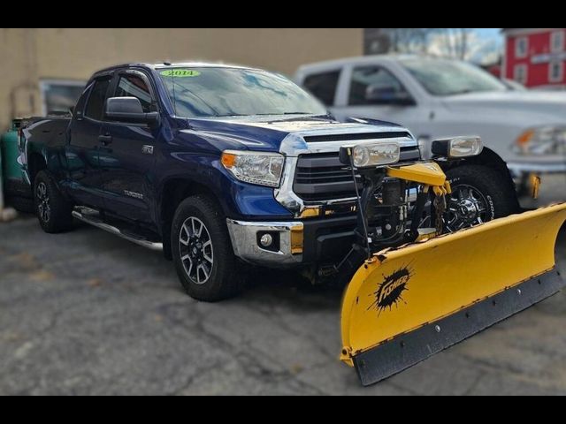 2014 Toyota Tundra SR5