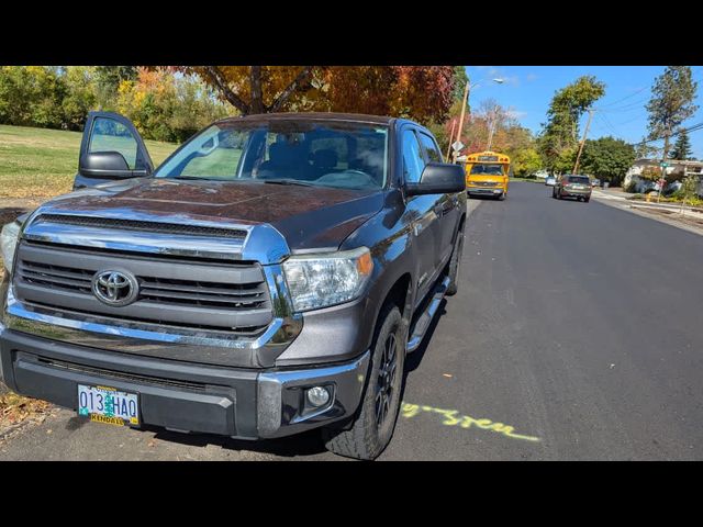 2014 Toyota Tundra SR5