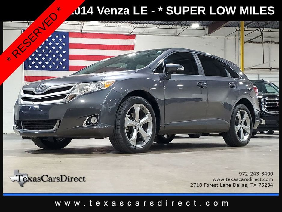 Used 2014 Toyota Venza LE For Sale in Dallas, TX | Capital One Auto ...