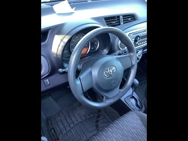 2014 Toyota Yaris L