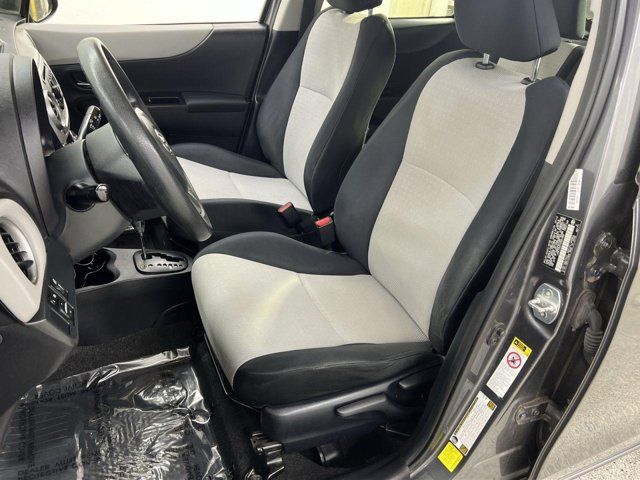2014 Toyota Yaris LE