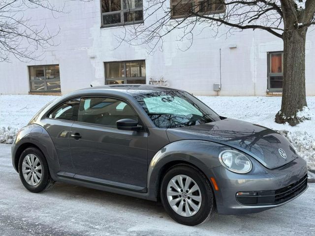 2014 Volkswagen Beetle 2.5L Entry