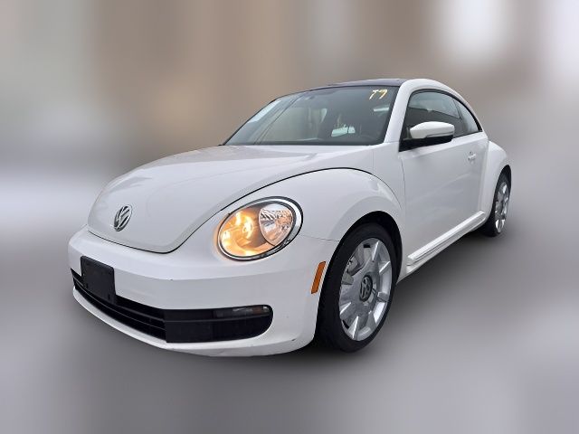 2014 Volkswagen Beetle 2.5L Navigation