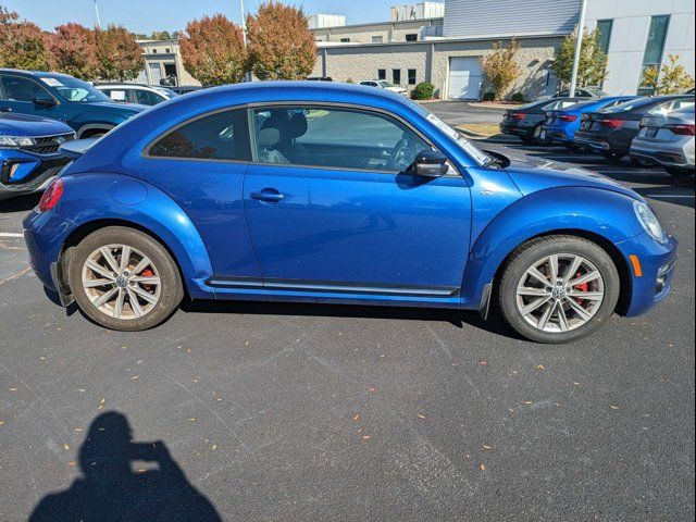 2014 Volkswagen Beetle 2.0T Turbo R-Line