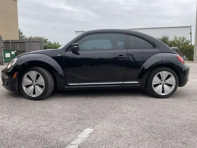 2014 Volkswagen Beetle 2.0T Turbo R-Line