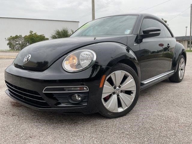 2014 Volkswagen Beetle 2.0T Turbo R-Line