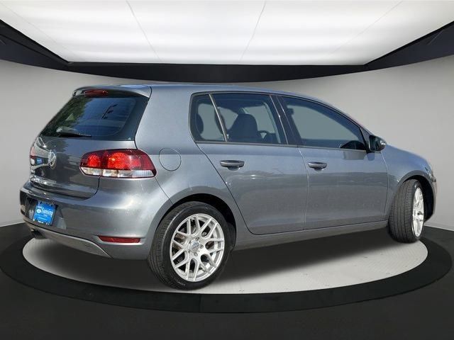 2014 Volkswagen Golf Base