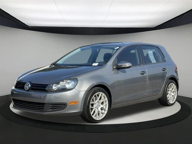 2014 Volkswagen Golf Base