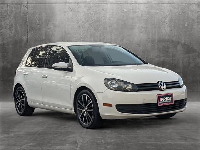 2014 Volkswagen Golf Base