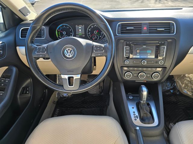 2014 Volkswagen Jetta Hybrid SEL Premium