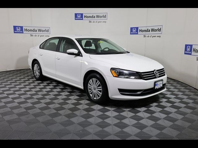 2014 Volkswagen Passat S