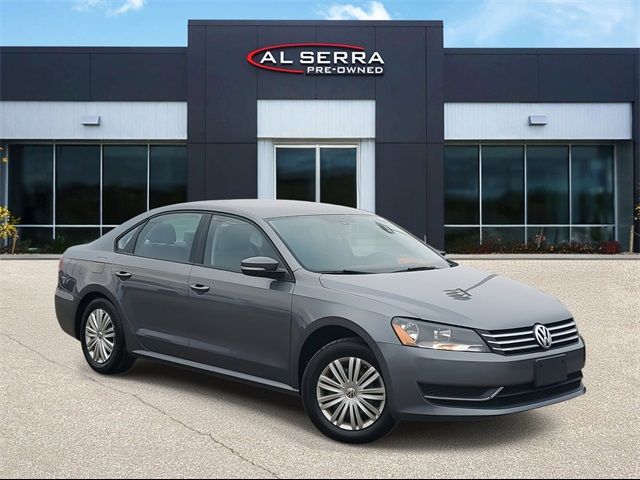 2014 Volkswagen Passat S