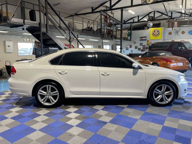 2014 Volkswagen Passat SE