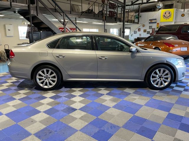 2014 Volkswagen Passat SE