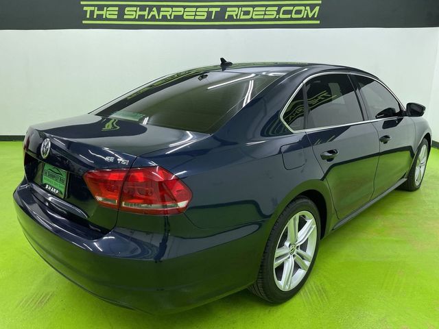 2014 Volkswagen Passat SE Navigation