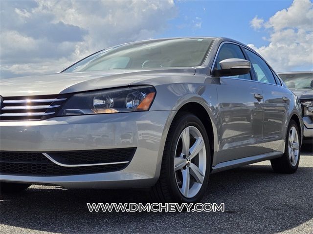 2014 Volkswagen Passat SE