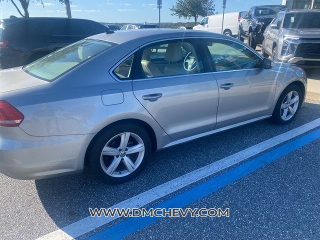 2014 Volkswagen Passat SE