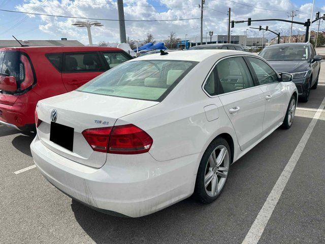 2014 Volkswagen Passat SE