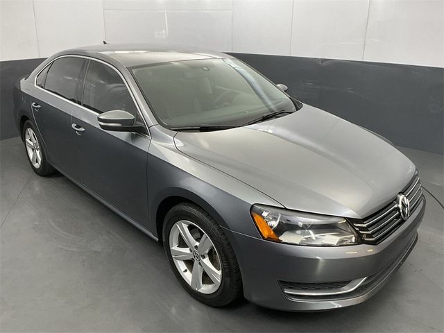 2014 Volkswagen Passat SE