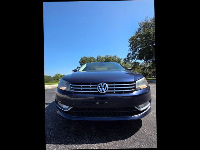 2014 Volkswagen Passat SEL Premium