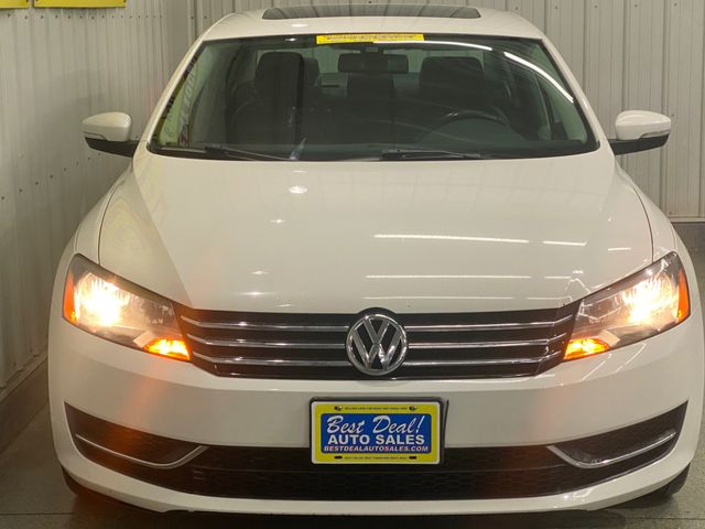 2014 Volkswagen Passat SE