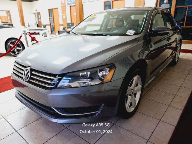 2014 Volkswagen Passat SE