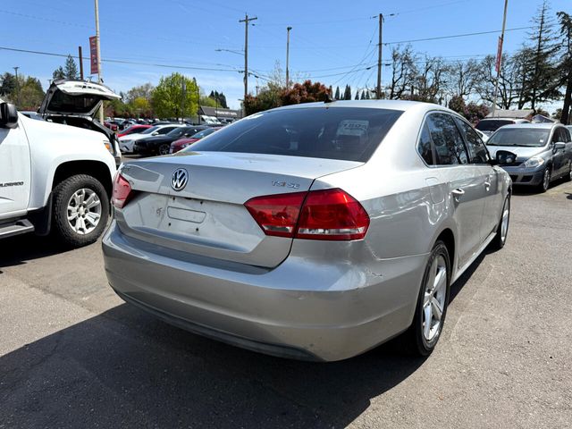 2014 Volkswagen Passat SE