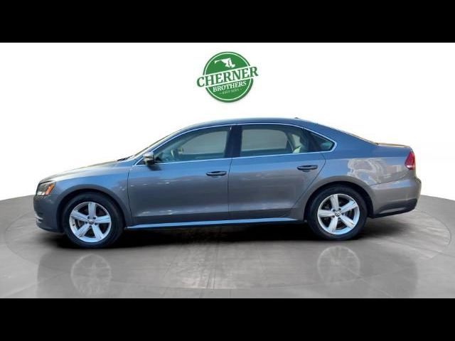 2014 Volkswagen Passat SE