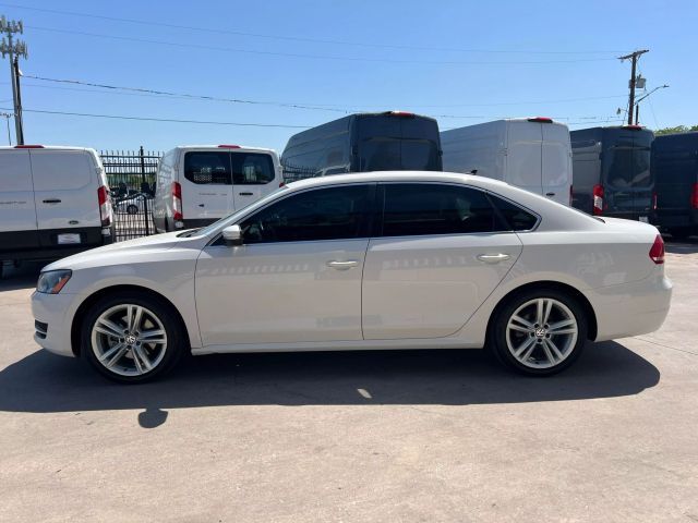 2014 Volkswagen Passat SE