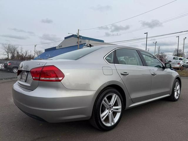 2014 Volkswagen Passat SE