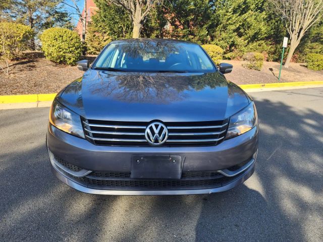 2014 Volkswagen Passat SE
